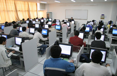 计算机实验中心软件开发实践与应用